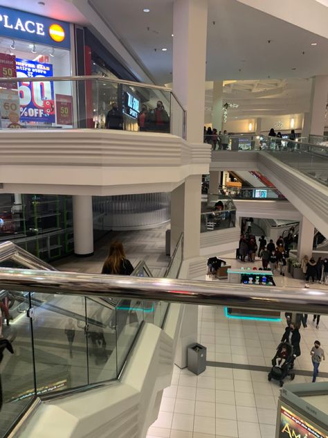 chicago, illinois #chicago #illinois #mall #shopping Mall Of America Aesthetic, The Mall At Millenia, Chicago Illinois Photography, Chicago Heights Illinois, Woodfield Mall, Paris Berelc, Photo Games, Chicago Shopping, Downtown Chicago