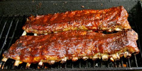 Try SANTA MARIA STYLE SMOKED BABY BACK RIBS! You'll just need 6 RACKS OF BABY BACK RIBS, SANTA MARIA TANGY RUB, 1 TBSP KOSHER SALT, 1 TBSP BLACK... Sticky Pork Ribs, Barbecue Pork Ribs, Smoked Turkey Recipes, Bbq Catering, Smoked Beef Brisket, Pork Rib Recipes, Barbecue Ribs, Ribs On Grill, Bbq Ribs