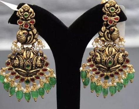 Emerald Earrings Indian Gold, Antique Chandbali Earrings Gold, Nakshi Chandbali Earrings Gold, Nakshi Earrings Gold, Nakshi Earrings, Gold Jewelry Prom, Temple Jewellery Earrings, Ear Tops, Wedding Jewelry Sets Bridal Jewellery