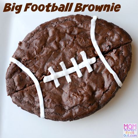 Football Brownies, Football Shaped Foods, Football Desserts, Football Treats, Superbowl Desserts, Football Party Foods, Football Cookies, Football Cake, Superbowl Party Food