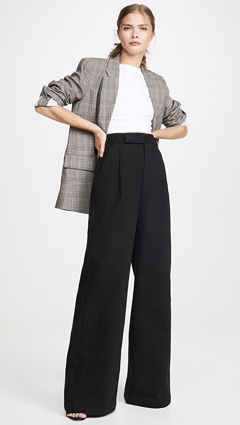 Black Wide Leg Slacks Outfit, Black Palazzo Pants Outfit Winter, Palazzo Pants Winter Outfit, Wide Leg Office Outfit, Black Palazzo Pants Outfit Work, Gray Corduroy Pants Outfit Women, Classic Black Wide Leg Office Pants, Black Palazzo Outfit, Black Slacks Outfit Business