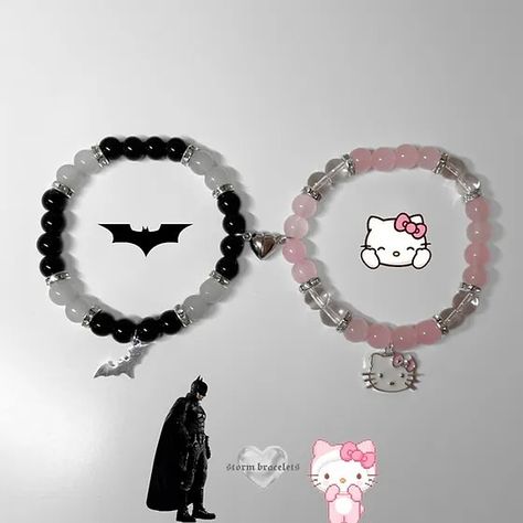 Batman And Hello Kitty Bracelets, Matching Bracelet Ideas For Couples, Bracelets To Make For Your Boyfriend, Couple Bracelet Ideas, Couple Matching Bracelets, Batman Bracelet, Pulseras Aesthetic, Diy Couple Bracelets, Friend Ship