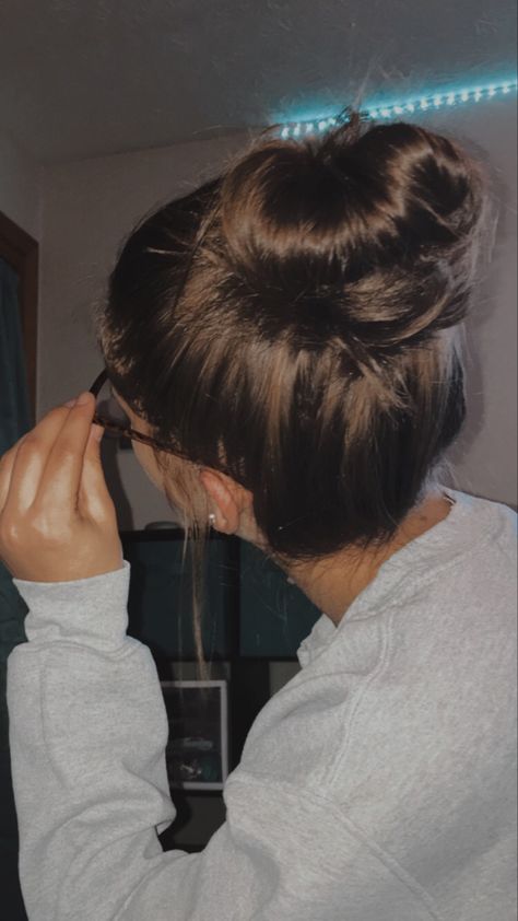 Lazy Low Bun, Lazy Messy Hairstyles, Lazy Bun, Cute Lazy Bun Messy Hair, Messy Bun Studying Aesthetic, Hair Due, Messy Bun, Cute Hairstyles, Dreadlocks