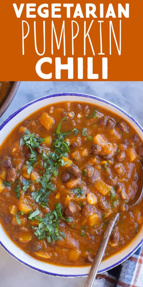 This Vegetarian Pumpkin Chili with Black Beans is packed with sweet and savory flavors.  It's cozy, warm and perfect for fall.  This chili recipe is made with mostly pantry ingredients, making it great for a last minute, easy dinner that comes together quickly.  Top with your favorite chili toppings and enjoy with a side of cornbread or corn chips! #chilirecipe #vegetarian #pumpkinrecipe #comfortfood #soup Baked Beans Chili Recipe, Vegetarian Pumpkin Chili Recipe, Meatless Chili Recipe Crockpot, Pumpkin Chili Vegetarian, Vegetarian Chilli Recipes, Baked Bean Chili Recipe, Crockpot Vegetarian Chili, Pumpkin Black Bean Chili, Vegetarian Fall Recipes