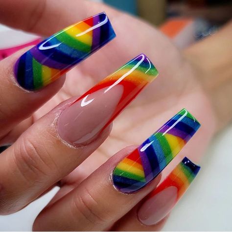 Bestclipsnails on Instagram: “Follow us 👉👉 @nails_feed__ Follow us 👉👉 @bestnailsclips1 . . . . . . . @tonysnail…” Cool Summer Nails, Bedazzled Nails, Nails Products, Rainbow Nails Design, Rainbow Nail Art, Colors Nails, Summer Nail Art, Gothic Nails, Vibrant Nails