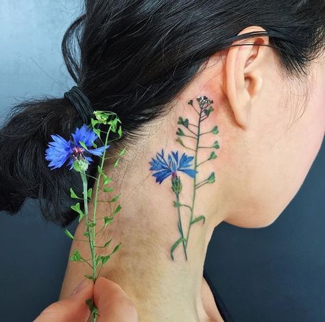 Botanisches Tattoo, Ukrainian Tattoo, Floral Tattoos, Tattoos Geometric, Botanical Tattoo, Elegant Tattoos, Piercing Tattoo, Tattoo Inspo, Pretty Tattoos