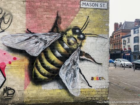 Manchester Bee, Urban Beekeeping, Manchester Street, Honeybee Art, Project Theme, Wall Street Art, Manchester Art, Bee Wall, Abstract City