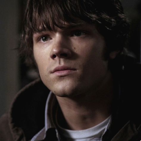 Sam Winchester Season 1, Samuel Winchester, Fine Actors, Sam Supernatural, Dean Forester, Supernatural Fan Art, Supernatural Pictures, Supernatural Quotes, Slender Man