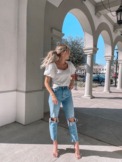 Casual Date Night Outfit Summer Curvy, Casual Date Night Outfit Jeans, Date Outfit Jeans, Date Night Outfit Jeans, Clear Heels Outfit, Casual Date Night Outfit Summer, 2023 Winter Fashion, Date Night Outfits Spring, Night Outfits Winter