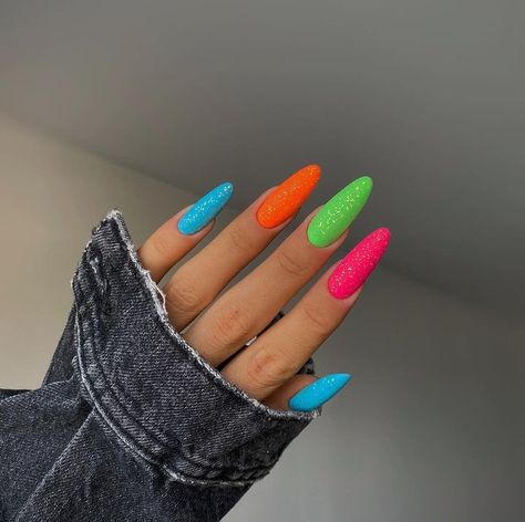 Cute Summer Nail Ideas, June Ideas, Acrylic Dip Nails, Bright Summer Nails Designs, June Nails, Summer Nails 2023, Fun Summer Nails, Summer Nail Ideas, New Nail Art Design