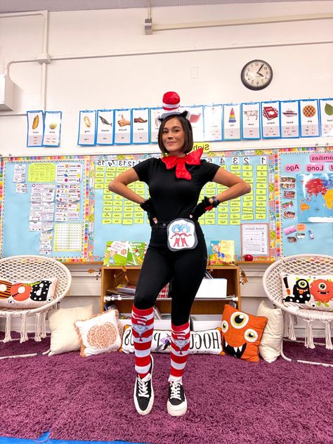 Dr Suess Inspired Outfits, Teacher Costumes Ideas, Dr Suess Halloween Costumes, Easy Diy Teacher Costumes, Elementary Teacher Costumes, Book Character Dress Up Ideas For Kids, Pre K Teacher Halloween Costumes, Favorite Holiday Costume Spirit Week, Book Parade Ideas