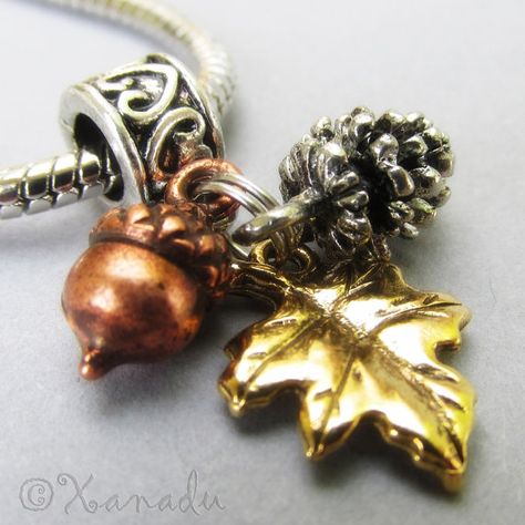 Fall Autumn Treasures European Bead With Silver by xanaducharms, $9.95 #xanadudesigns #autumn #fall #jewelry #necklace #pendant #pandora #europeanbeads #charmbracelets Christmas Jewelry Ideas, Living In Arizona, Bracelet And Necklace, Fall Color Palette, Gift Toppers, Pandora Style, Textile Arts, My Class, Fall Jewelry