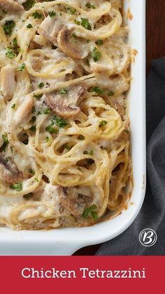 Enjoy this creamy chicken and mushroom spaghetti casserole – a hearty pasta dinner recipe for your family. Dinner Recipes Mushrooms, Tetrazzini Chicken, Easy Chicken Tetrazzini Recipe, Recipes Mushrooms, Mushroom Spaghetti, Easy Chicken Tetrazzini, Chicken Tetrazzini Recipes, Chicken And Mushroom, Chicken Tetrazzini