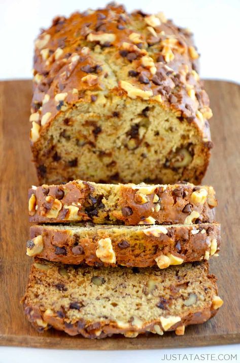 Super Moist Banana Bread, Banana Bread Bars, Banana Bread Brownies, Sour Cream Banana Bread, Banana Bread French Toast, Banana Bread Loaf, Banana Nut Bread Recipe, Banana Walnut Bread, Nut Bread Recipe