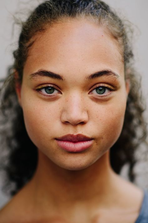 Dilia Martins, Biracial Women, Drawing People Faces, Face Drawing Reference, Unique Faces, Face Reference, Face Photography, Model Face, Poses References