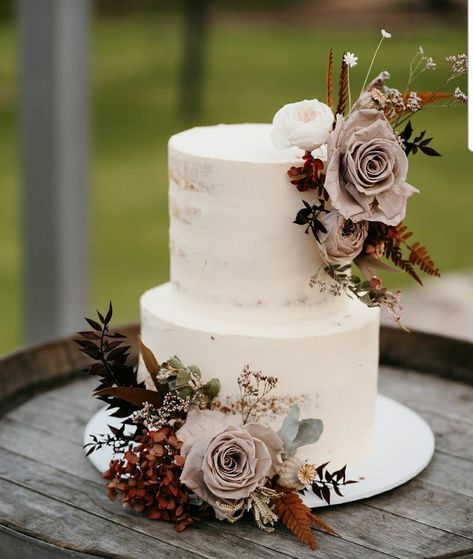 Minimalist Wedding Cake, Rustic Romantic Wedding, Wedding Desert, Art Cakes, Boho Wedding Cake, Romantic Wedding Cake, Romantic Bouquet, Surprise Wedding, Baby Shower Flowers