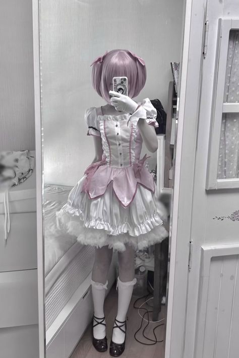 Yumi Kawaii, Holloween Costume, Yami Kawaii, Kawaii Fashion Outfits, Puella Magi Madoka Magica, Cute Cosplay, Madoka Magica, Cute Makeup, Gothic Lolita