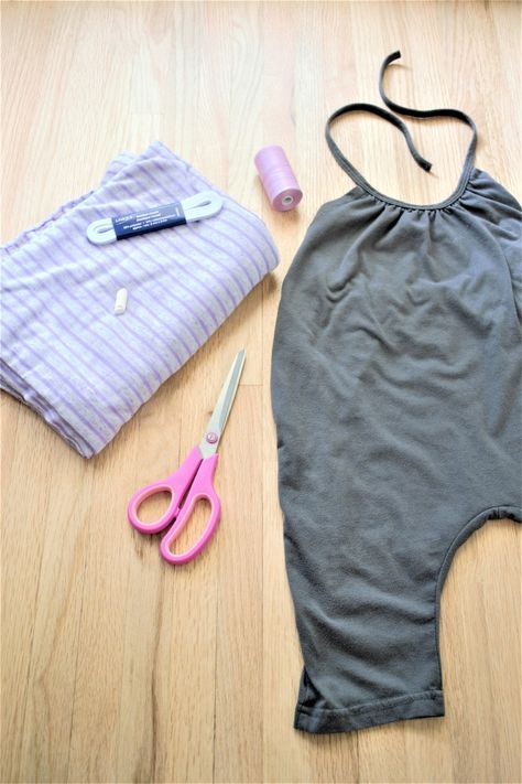 DIY Toddler Romper Tutorial - materials needed Diy Toddler Dress, Romper Tutorial, Diy Romper, Toddler Sewing Patterns, Baby Romper Pattern, Sewing Kids Clothes, Diy Baby Clothes, Diy Bebe, Romper Pattern