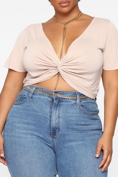 21 Birthday Outfit, Body Jewelry Chains, Looking Expensive, Plus Size Spring Outfits, Purple Sweater Dress, Gold Body Chain, Waist Jewelry, Jewelry Chains, Plus Size Spring