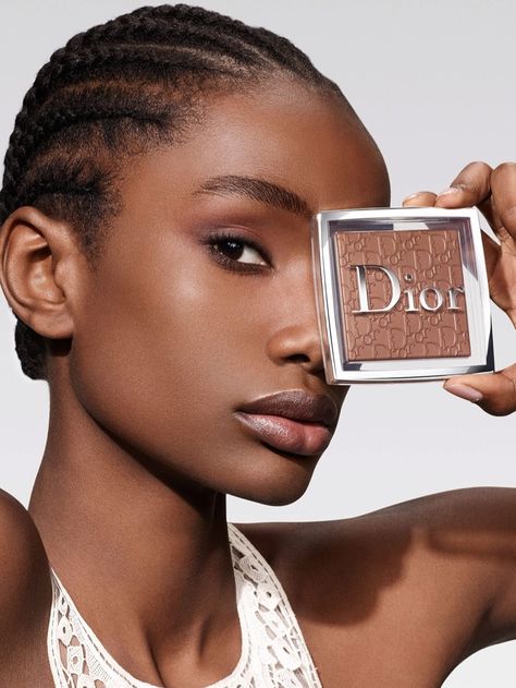 Makeup Campaign, He Cong, Backstage Makeup, Dior Skincare, Makeup Artist Branding, Guerlain Makeup, Dior Backstage, Ad Photography, Campaign Photography