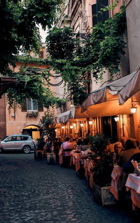 Successful streetside cafes stage safe havens for diners via lighting, awnings, stone planters, & vines to slow chi. Learn more when you SUBSCRIBE at http://www.tomorrowskey.com/FengShuiFunOnTheRun.html Trastevere Rome, Travel Honeymoon, Cobbled Streets, Roman Holiday, Voyage Europe, Beautiful Travel, Safe Haven, Matthew Williamson, Vacation Travel