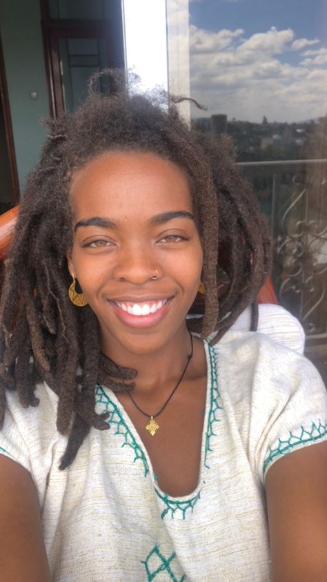 Freeform Dreads Black Women, Freeform Locs Black Women, Free Form Locs Women, Freeform Locs Women, Free Form Locs, Freeform Dreads, Freeform Locs, Short Hair Twist Styles, Hair Facts