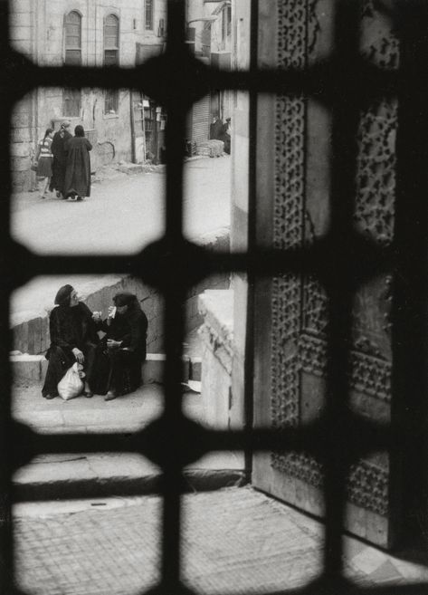 Sabine Weiss, Willy Ronis, Black And White Words, Robert Doisneau, Inspiring Photos, New York Photos, History Of Photography, Bnw Photography, French Photographers