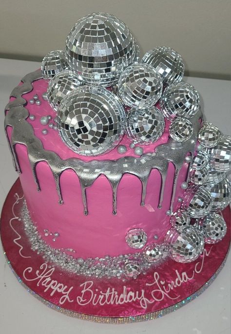 Sneakerball Party, Disco Birthday Cake, Dance Birthday Cake, David 8, 21st Birthday Themes, Disco Cake, 14th Birthday Party Ideas, 70s Theme Party, Hot Pink Birthday