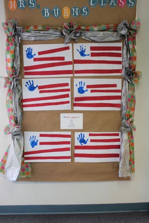 Fourth Of July Crafts For Kids, Veterans Day Activities, Flag Crafts, 4th July Crafts, Patriotic Crafts, Daycare Crafts, Patriotic Holidays, Classroom Crafts, July Crafts