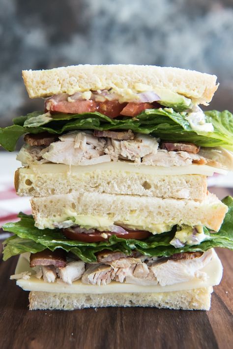 This Turkey Bacon Avocado Sandwich is inspired by Kneaders bakery & cafe in Utah, where they add their special Kneaders Sauce of mustard-mayo! So good! Bacon Avocado Sandwich, Turkey Bacon Avocado, Turkey Avocado Sandwich, Avocado Sandwich Recipes, Hummus Wrap, Best Sandwich Recipes, Turkey Sandwich, Avocado Sandwich, Deli Turkey