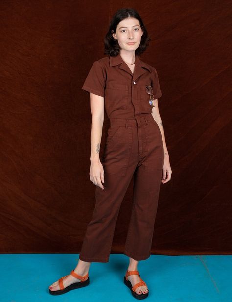 Coverall Outfit Women, Coveralls Outfit, Coverall Outfit, Jumpsuit Pattern Sewing, Short Sleeve Jumpsuit, Vintage Workwear, Warm Weather Outfits, Short Sleeve Jumpsuits, Outfit Women