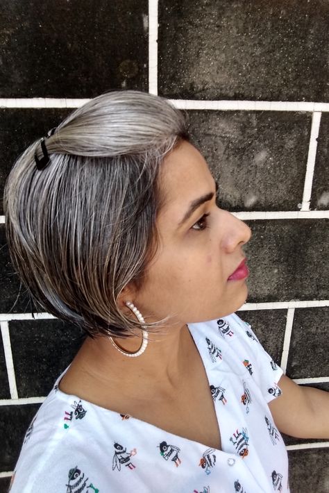 #youngandgrey Indian Girl who embraced her #naturalgreyhair at the age of 36! #goinggrey #goinggray Hair Colour For Indian Skin, Grey Hair Colour, Grey Hair Journey, Silver Haired Beauties, Granny Hair, Hair Transition, Gorgeous Gray Hair, Transitioning Hairstyles, Covering Gray Hair