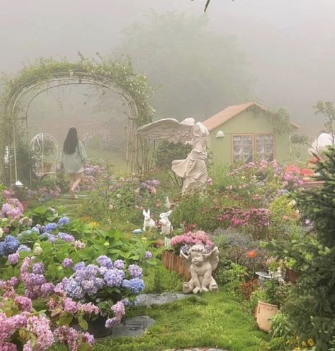 Garden Idea, Party Garden, Fairy Aesthetic, Pretty Landscapes, Art Garden, Dream House Interior, 판타지 아트, Pretty House, Dream House Decor