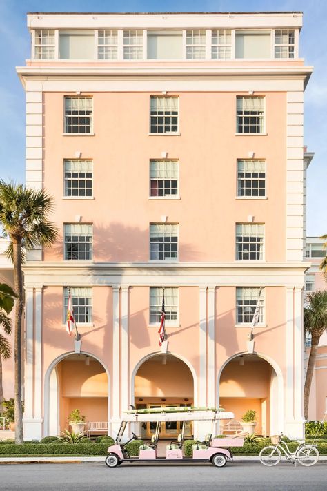 A Vogue Editors’ Guide to Palm Beach: Where to Sleep, Eat, and Shop | Vogue Colony Hotel, Vogue Editors, Paradise Hotel, The Colony Hotel, Palm Beach Style, Beach Bachelorette, The Colony, Palm Beach Florida, Beach Lifestyle