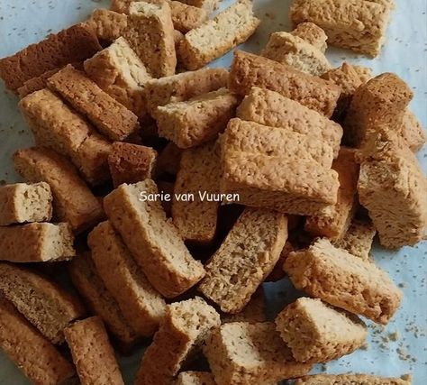 Beskuit Resepte, Rusk Recipe, Food Lovers Recipes, Milk Tart, Rock Recipes, Biscotti Recipe, South African Recipes, Recipe Blog, African Food