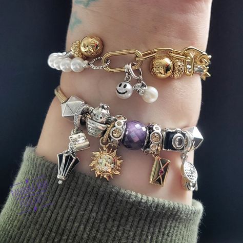 Happy Monday 💛🌟 Hope you are having a beautiful day! My stack today features lovely pearls from @mayka.beadmania to my Pandora ME ,I think looks great with gold 😍 Do you prefer pearls with gold or silver tones ? 🤍💛🤍 . . . . . . . . . . . . . #pandoramoments #theartofpandora #theofficialpandora #dopandora #pandoracharms#pandora #pandoramixmetals #pandoraspring #retiredcharms #pandoramurano#pandoramothersdaybangle#pandorarose##pandorame#pandorashine#pandoragold #pandoramothersday#pandorajewell... Mixed Metal Pandora Bracelet, Pandora Me Collection, Colourful Pandora Bracelet, Pandora Autumn Bracelet, Pandora Celestial, Pandora Spring, Pandora Me, Pandora Murano, Pandora Charm