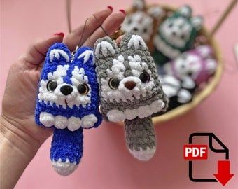 Crochet Husky Dog Keychain DIY Pattern Keychain Crochet Pattern, Crochet Wolf, Crochet Stuffies, Colorful Photos, Diy Crochet Toys, Crochet Dog Patterns, Keychain Crochet, Confection Au Crochet, Crochet Cushion Cover