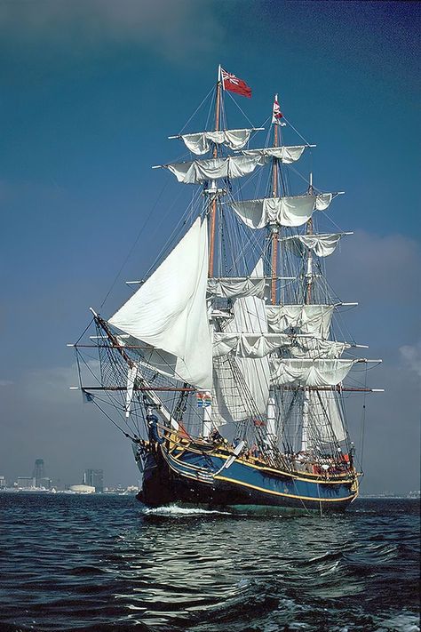 Ocean Gif, Hms Bounty, Navi A Vela, Old Sailing Ships, Clipper Ship, Tall Ship, Sailing Vessel, Wooden Ship, Bay City