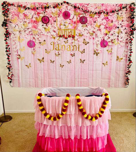 Cradle Ceremony Decorations At Home Diy, Simple Cradle Decoration At Home, Simple Cradle Ceremony Decorations, Cradle Ceremony Decorations At Home, Cradle Ceremony Decorations, Ceremony Decorations Indoor, Cradle Decoration, Naming Ceremony Decoration, Wooden Cradle