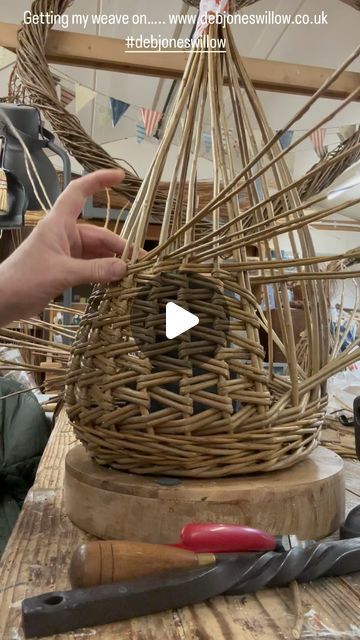 Deborah Jones on Instagram: "Trying out some different weaves / borders on this asymmetrical basket with the help of an awesome app…… always learning #debjoneswillow #basketmaker #willow #basketmaking #willowbasketry #willowsmith #alwayslearning #justletmeweave" Handmade Baskets Weaving, Diy Basket Weaving, Basket Willow, Contemporary Baskets, Cane Baskets, Making Baskets, Hand Carved Walking Sticks, Basket Weaving Diy, Basket Weaving Patterns