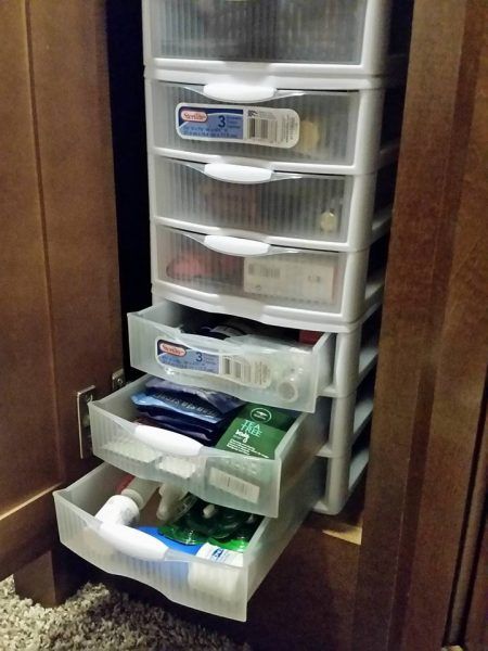 Chic Mudroom, Cheap Rv, Ducato Camper, Kangoo Camper, Mercedes Camper, Mercedes Sprinter Camper, T5 Camper, Camper Organization, Mudroom Organization