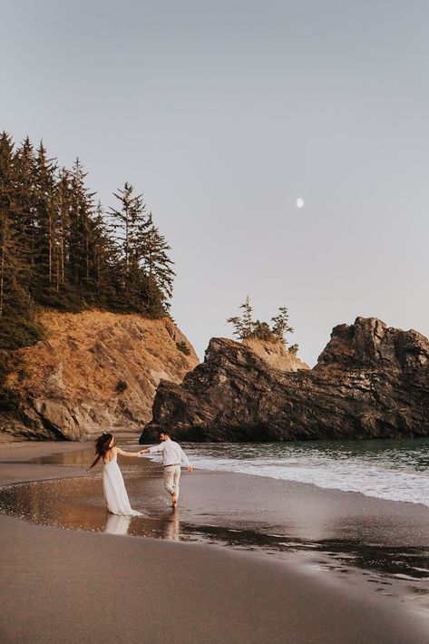 Oregon Beach Wedding, Brookings Oregon, Rocky Coastline, Oregon Coast Elopement, Oregon State Parks, Southern Oregon Coast, Coast Elopement, Oregon Beaches, Redwood National Park