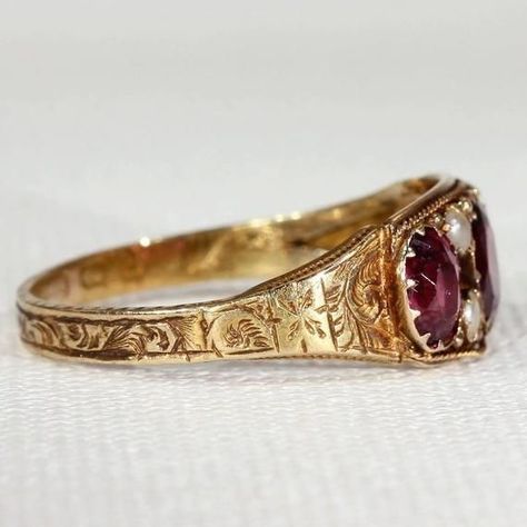 Victorian Rings Vintage 1stdibs, Gold And Garnet Ring, Antique Gold Wedding Ring, Vintage Gold Rings Antiques, 1800s Engagement Ring, Victorian Garnet Ring, Garnet Engagement Ring Vintage, Victorian Rings Engagement, Vintage Rings Antiques