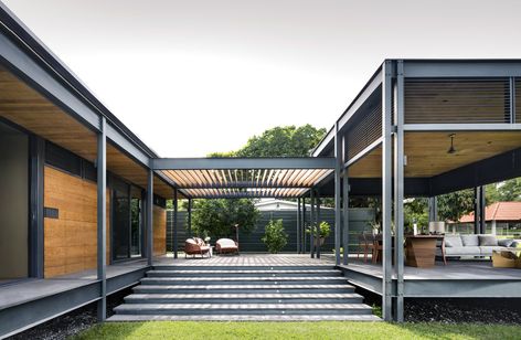 This Modern Prefab Is Now a Gorgeous Guest House - Dwell Prefab Buildings, Steel Frame House, Mexico Design, Rest House, Container Architecture, Weekend House, Prefabricated Houses, Container House Design, Steel House