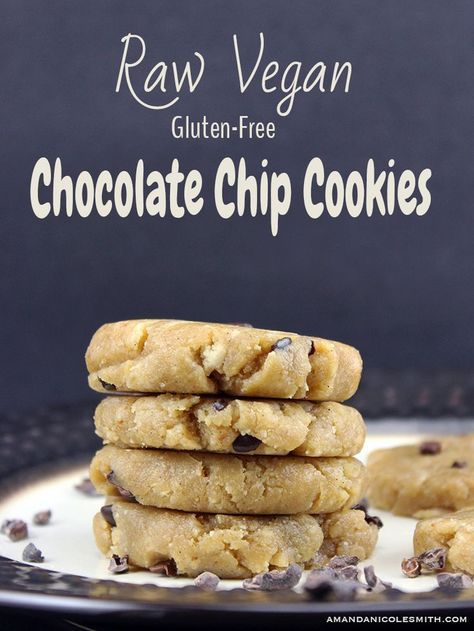 Sugar Free Cookie Recipes, Vegan Chocolate Chip Cookie Recipe, Deserturi Raw Vegan, Raw Vegan Chocolate, Amanda Nicole, Raw Vegan Desserts, Gluten Free Chocolate Chip Cookies, Nicole Smith, Vegan Chocolate Chip Cookies