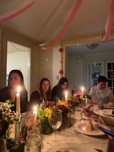 Intimate House Party, House Party Aesthetic, Cozy Party, Apartment Party, Indoor Birthday, 20th Birthday Party, Xmas Dinner, Birthday Dinner Party, Holiday Dinner Party