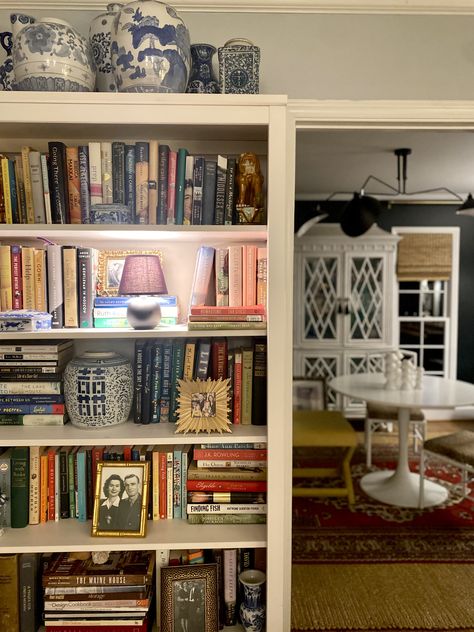 Lamp In Bookcase, Bookshelf With Lamp, On Top Of Bookshelf Decor, Lamp On Top Of Bookcase, Top Of Bookshelf Decor, Lamp On Bookshelf, Bookcase Lamp, Bookshelf Lamp, Styling Vignettes