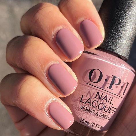 Spring Nail Polish Colors, Opi Nail Polish Colors, Nail Paint Shades, Sheer Nails, Nail Paints, Beach Trends, Mauve Nails, Spring Nail Polish, Nude Polish