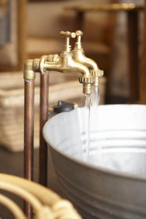 Copper Taps Bathroom, Rustic Taps, Copper Taps Kitchen, Copper Pipe Taps, Tap Ideas, Copper Bathroom Fixtures, Wash Basin Design, Exposed Plumbing, Wash Basin Cabinet