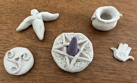 Cottagecore Crafts, Clay Box, Magazine Feature, Pagan Crafts, Moon Crafts, Halloween Clay, Sculpture Art Clay, Air Dry Clay Projects, Witchy Crafts